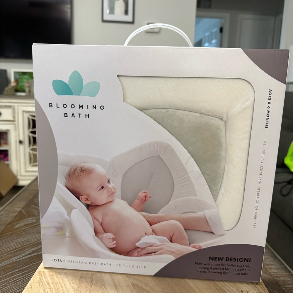 Lotus Baby Bath NIB - Soft White— NEVER USED